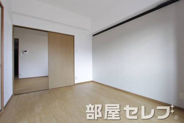 南側居室。他号室の写真です。