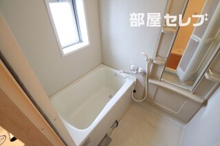 ※601号室内装写真参照