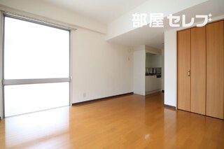 ※601号室内装写真参照