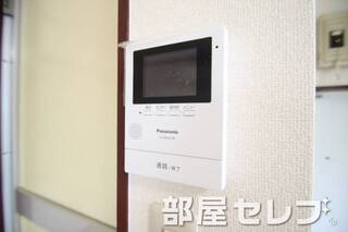 TVモニターホン。（1A号室の写真です。）