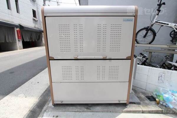 ゴミ置き場も敷地内にあります