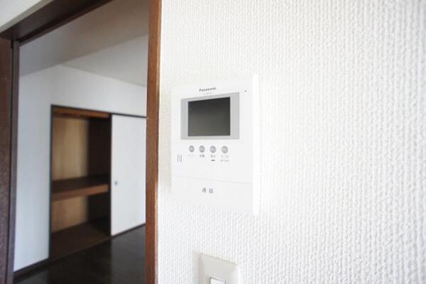 写真は302号室です