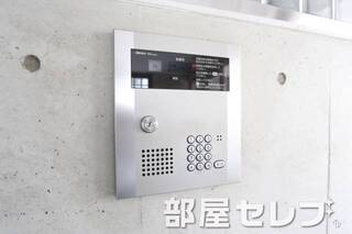 オートロックで安心ですね。