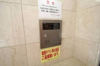 オートロック付きで安心