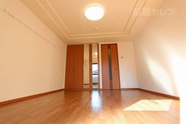 ９帖以上あるお部屋です。