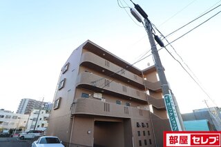 オシャレなフォルムの綺麗な外観。