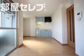 開放感のあるリビングルームです