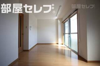 室内物干しがリビングルーム