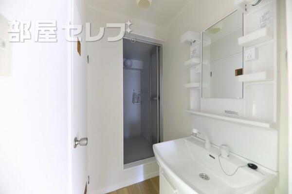 独立洗面台です。