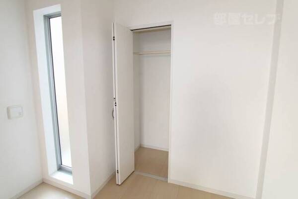 使い勝手の良い収納です　※202号室の写真です