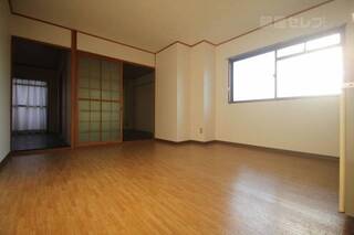 ※別の部屋の写真です。