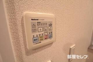 浴室乾燥機付きです