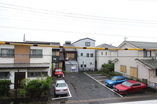 写真は202号室の写真です。