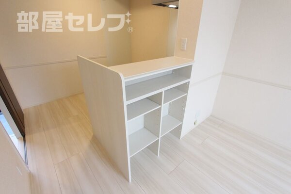 写真は202号室の写真です。