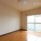 リビングとしても使えるお部屋です