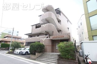 ＲＣ構造の4階建てです。