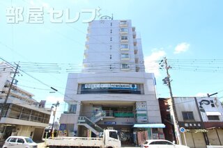 どっしりとした外観です。