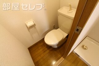 清潔感あるお手洗いです。