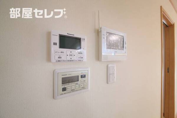 発電システム管理画面　床暖房　ほか設備充実