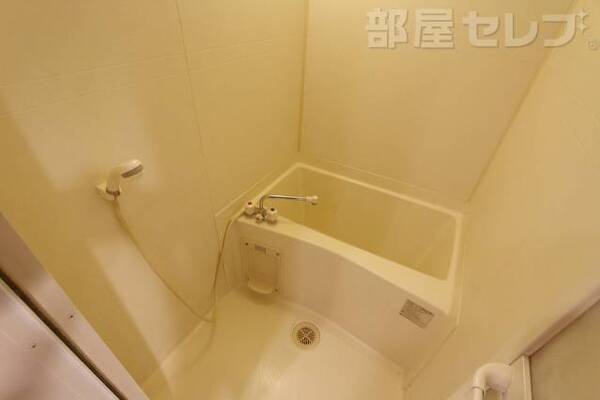 バス・トイレ別です