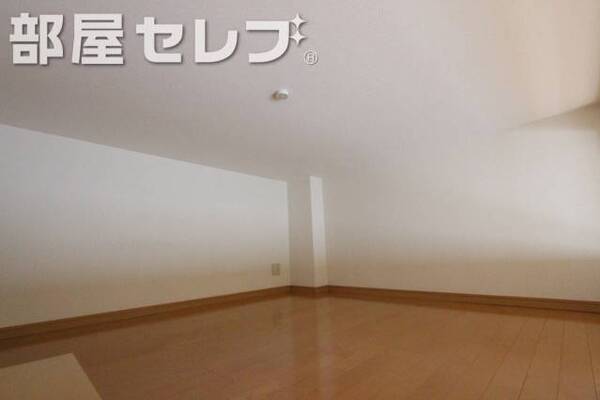 明るいリビングですね。