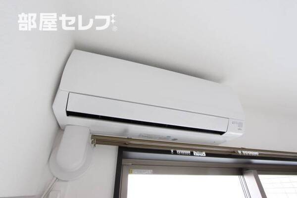 ※階によりアクセントクロスが異なります。（501号室写真）