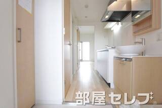 玄関から見た景色です。イメージ写真