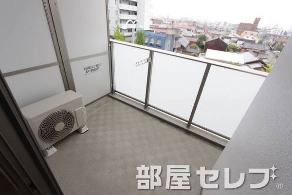広いバルコニーです。イメージ写真