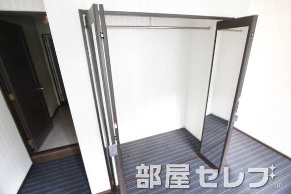 クローゼット。