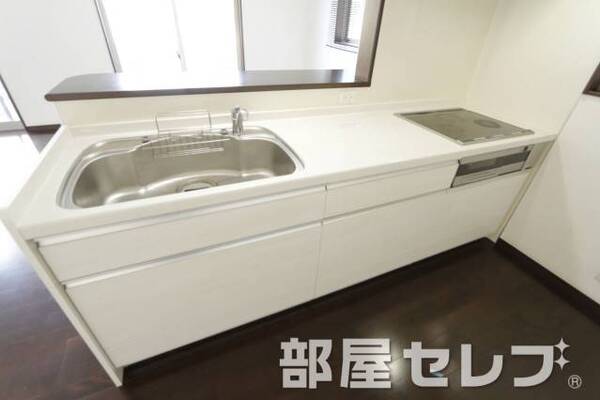 広くて使いやすいキッチンです。