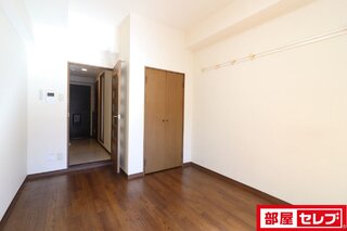 ※303号室内装写真参照