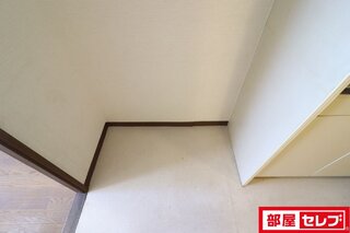 ※303号室内装写真参照