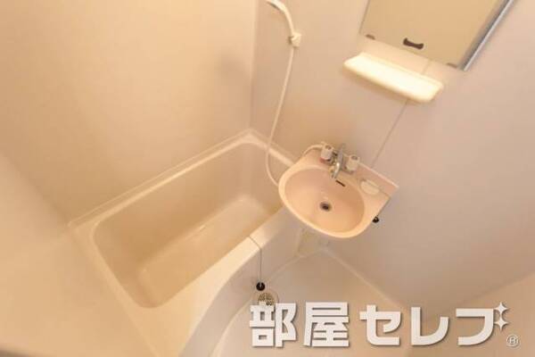 キレイで、広いお風呂です。イメージ写真