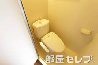 人気の温水洗浄便座です。