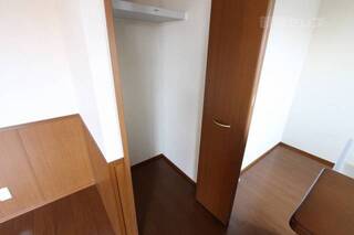 こんなとこにも収納があります。