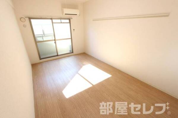 ※105号室の写真を流用しています。