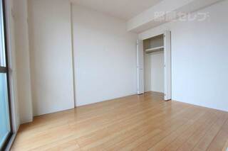 リビングと繋げて使えるお部屋です。
