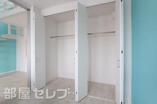 大きなお荷物も収納できます。