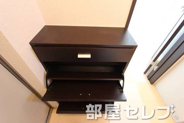 玄関すっきりシューズボックスです。イメージ写真