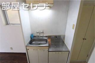 収納付きのガスキッチンです。
