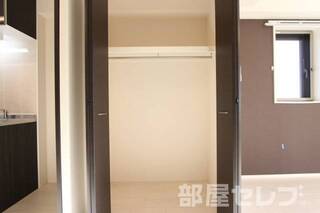 ※201号室の写真を流用しています。