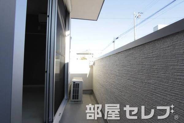 バルコニー。