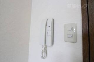 ※303号室内装写真参照