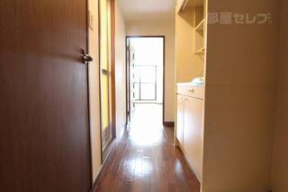 ※303号室内装写真参照