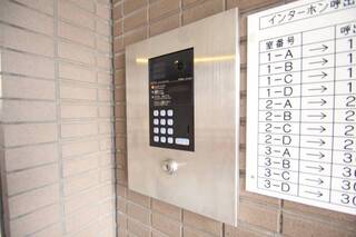 オートロック付きで安心です。
