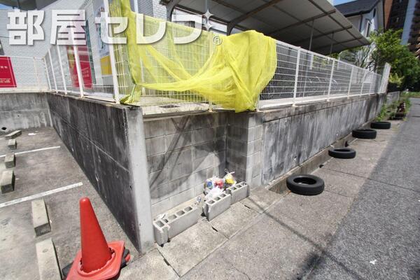 ゴミ置き場は近いのが便利。