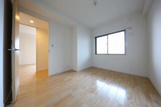 明るいお部屋ですね。