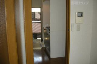 キッチンとお部屋の間にドアがあるので匂いが入りません。