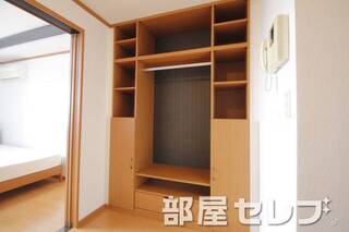 備え付け家具。