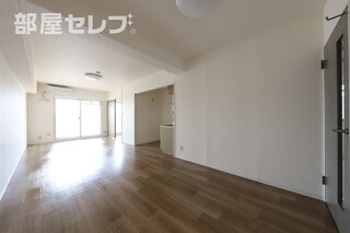 801号室の写真を参照